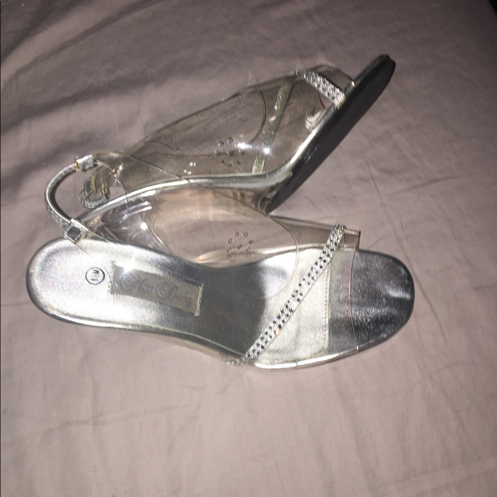 Miss Becky clear Cinderella heels. 6.5